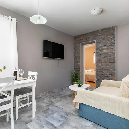 Casa Cerin Apartamento *