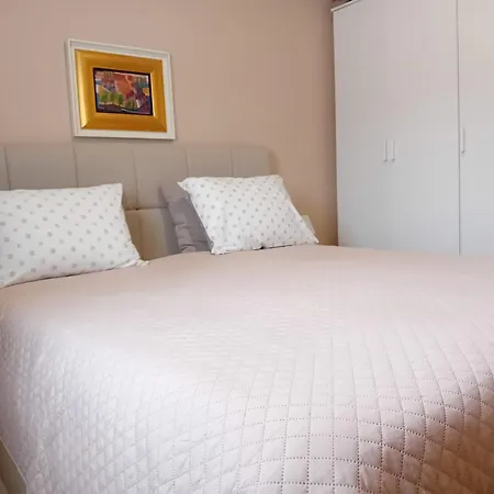 Apartman Casa Cerin